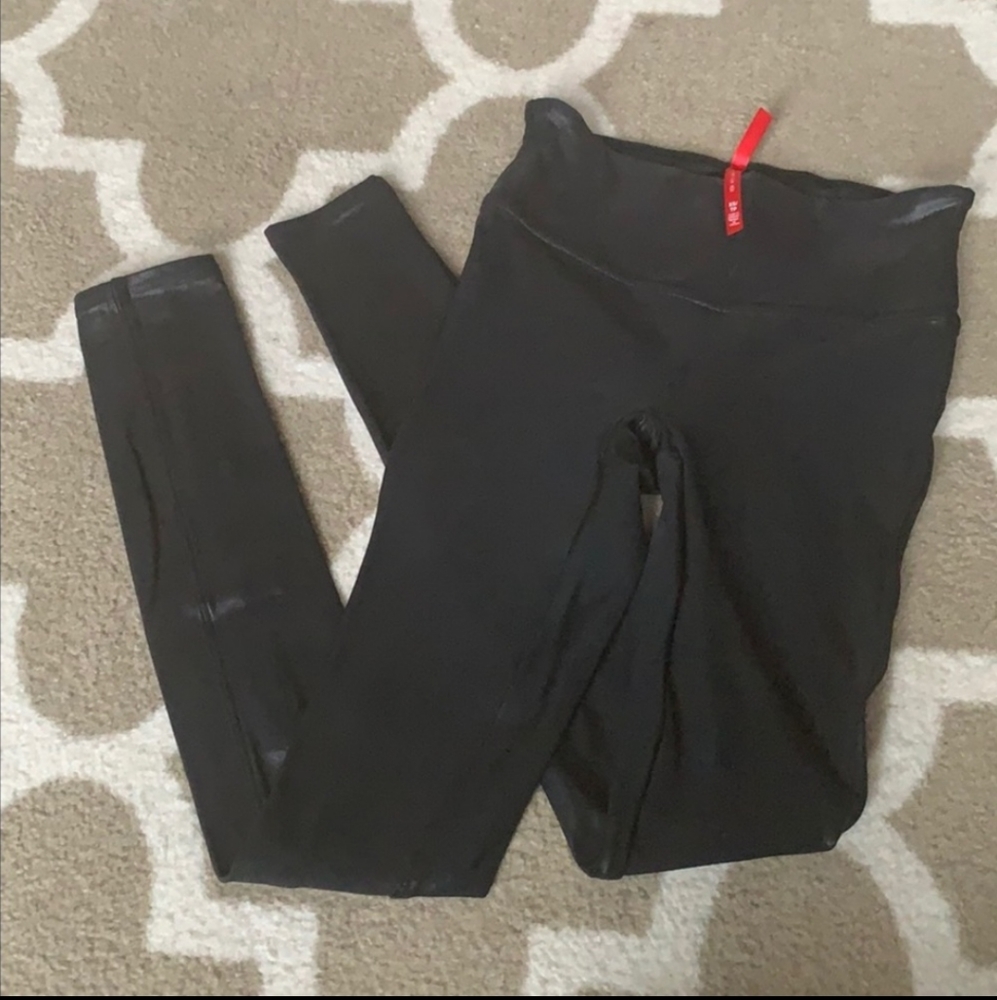 Spanx faux leather black leggings - xs petite